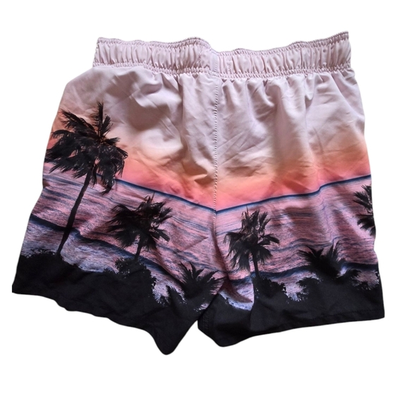 Hollister Sunset Beach Men's Swim Shorts NWOT - Picture 2 of 4